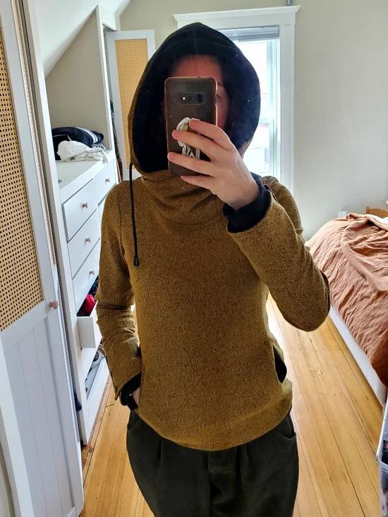 Unique sweatshirt with crossover hood - Picture 13 of 16